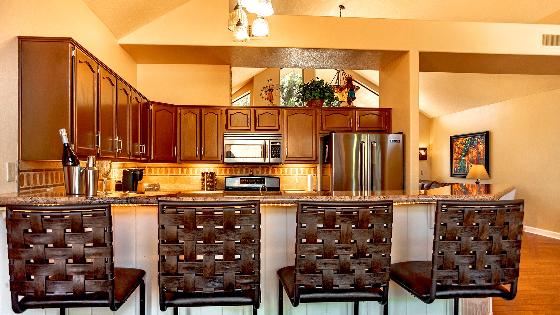 Kitchen - counter with chairs