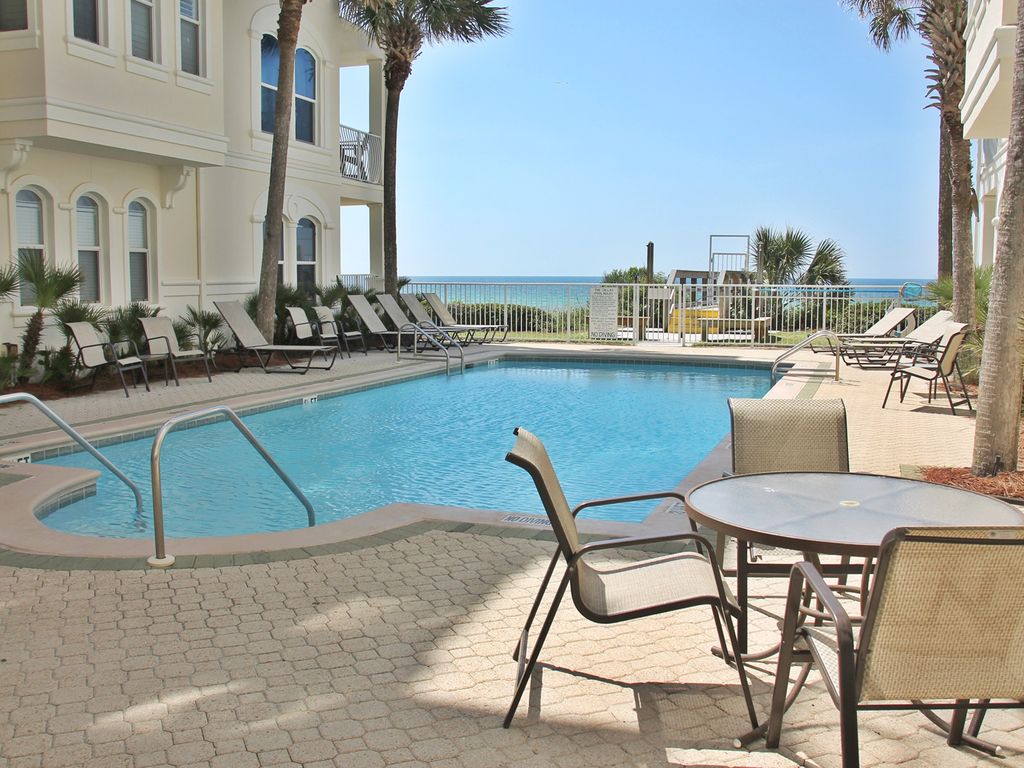 Pool overlooks the Gulf ! The boardwalk to beach is right by the pool. 