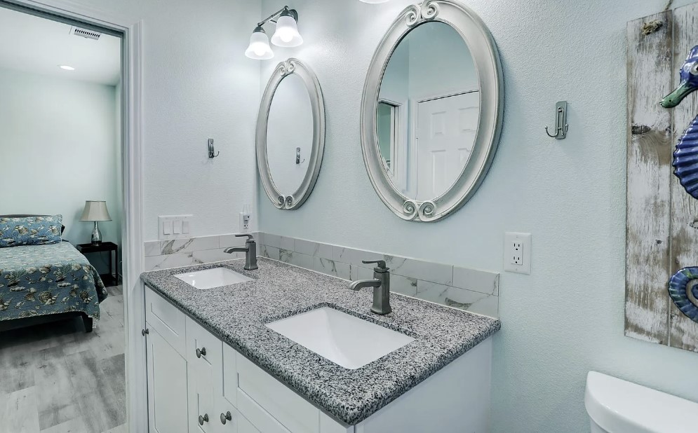 1ff03379e8fc4980bcba64e409262011 | Beachhouse | Texas | TX | Vacation Homes | Galveston | Crystal Beach | Kokomo | Breezy Days | Beachfront Elegance | Sunrise Serenity | Southern Sands Property Management, LLC