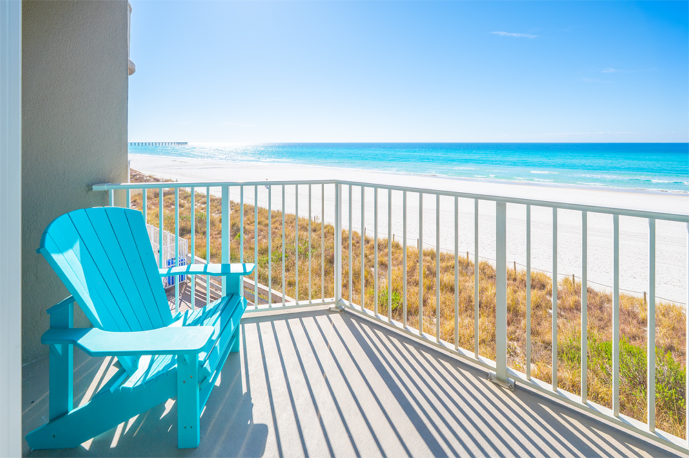 Front row gulf living