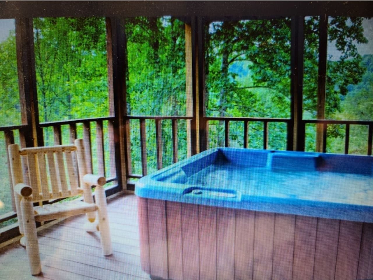 Private hot tub