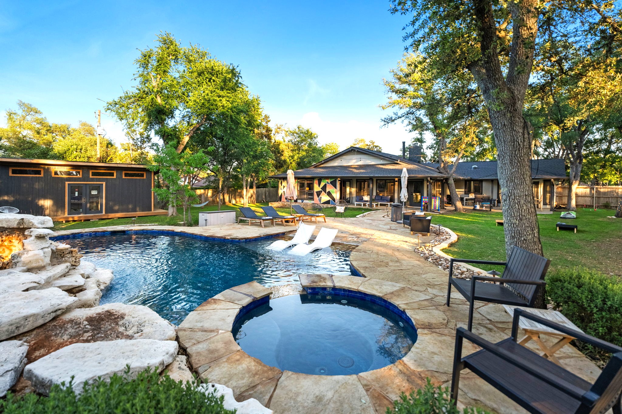 Pool