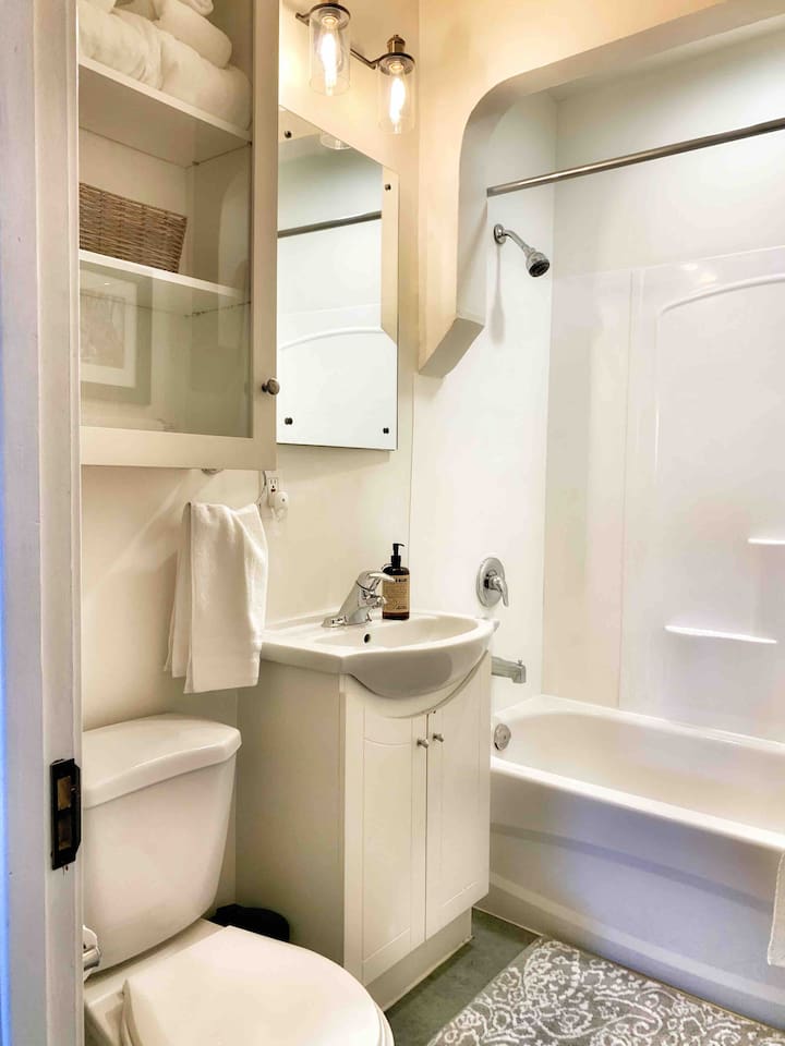 Full Bathroom with Shower/Tub Combo & Fresh Towels Provided