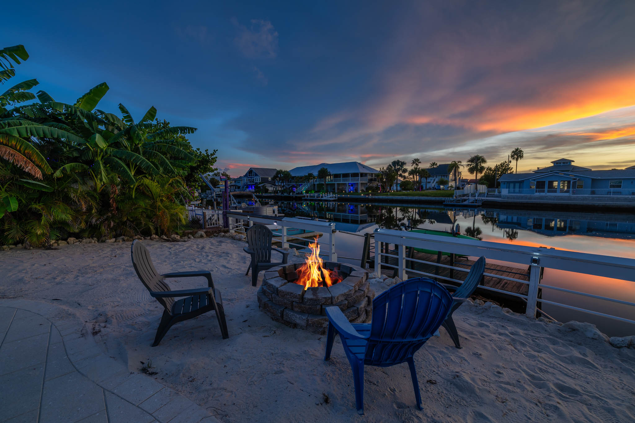 Waterfront/5BR w/HEATED Pool/Kayaks & Ping-Pong 3