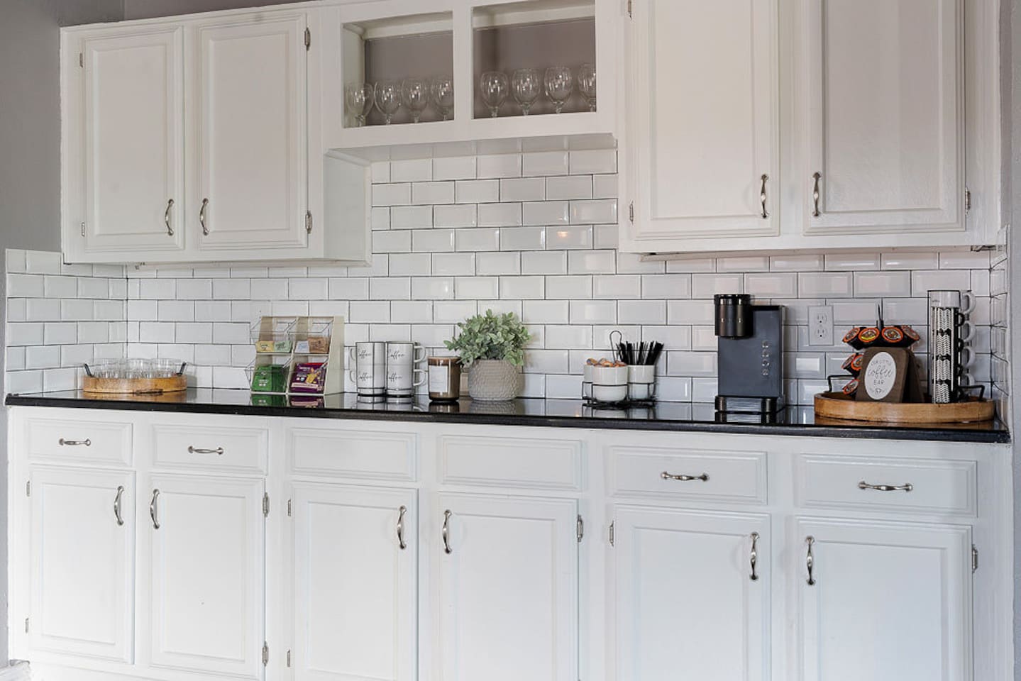 Enjoy the beautiful, complimentary coffee station equipped with a Keurig coffee machine, K-Cup pods, sugar, cream, and more 