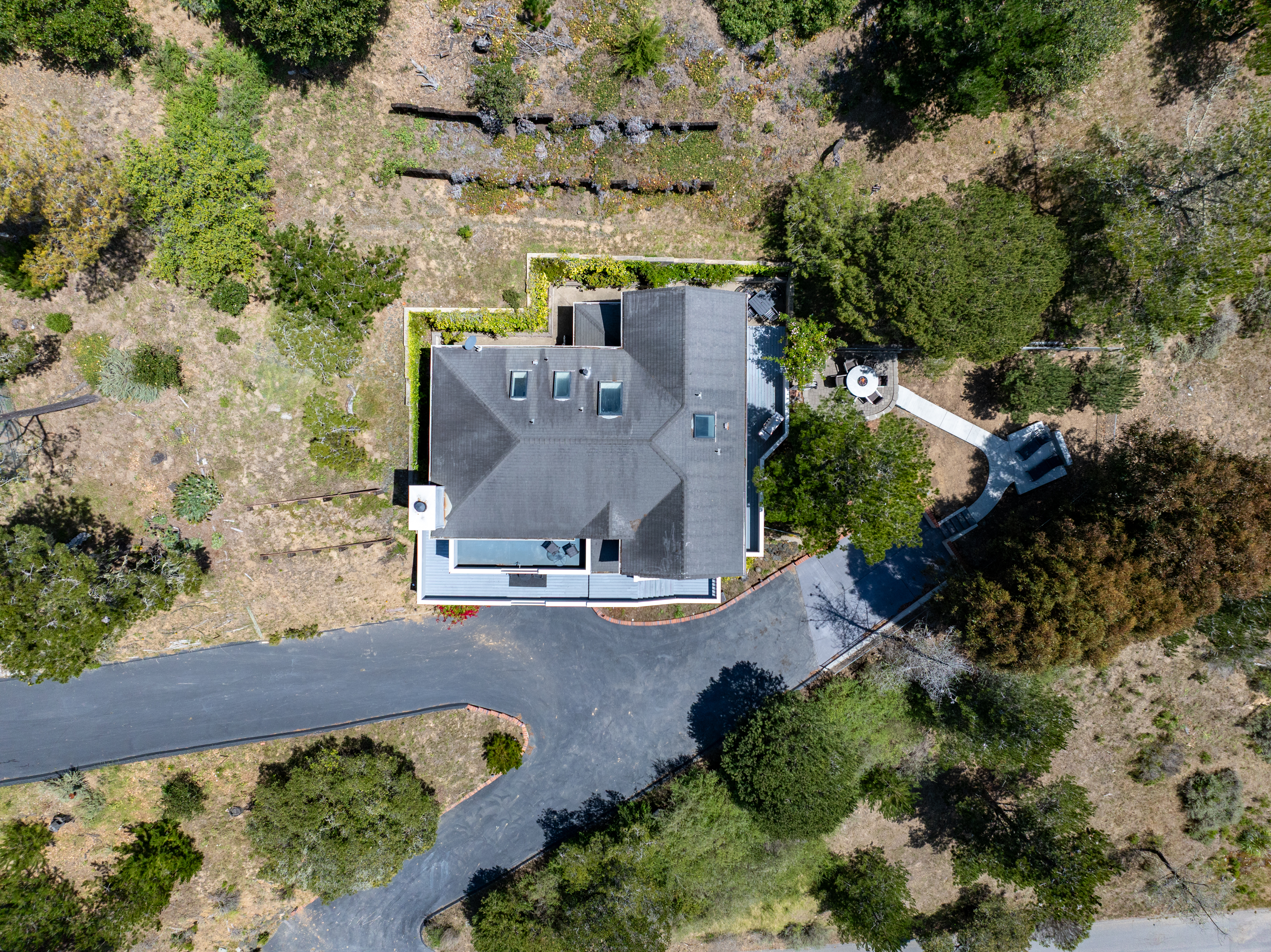 Spacious driveway for a stress-free arrival.