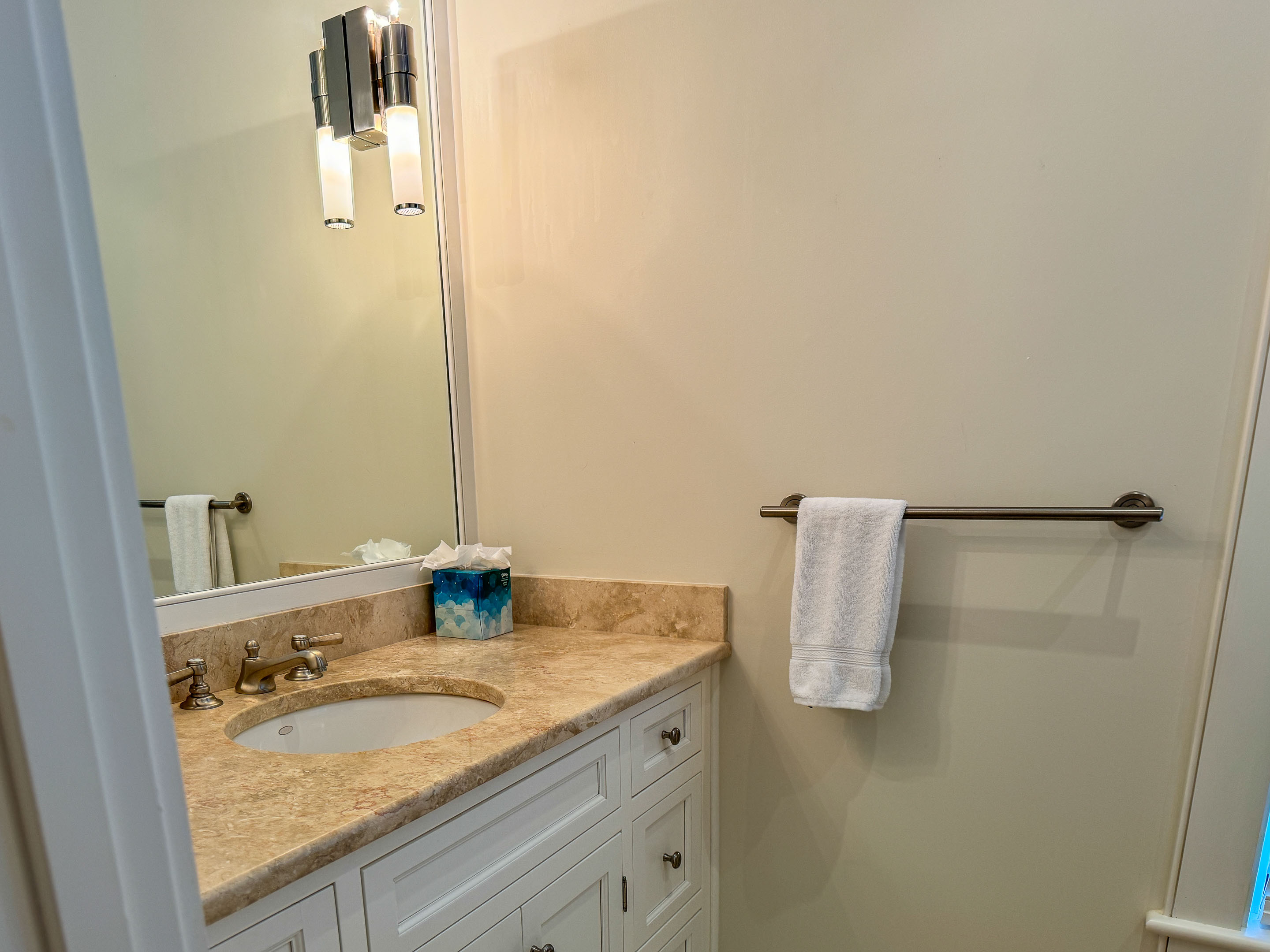 1/2 Bath