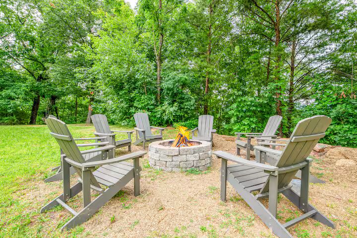 Make memories and s'mores at the fire pit!