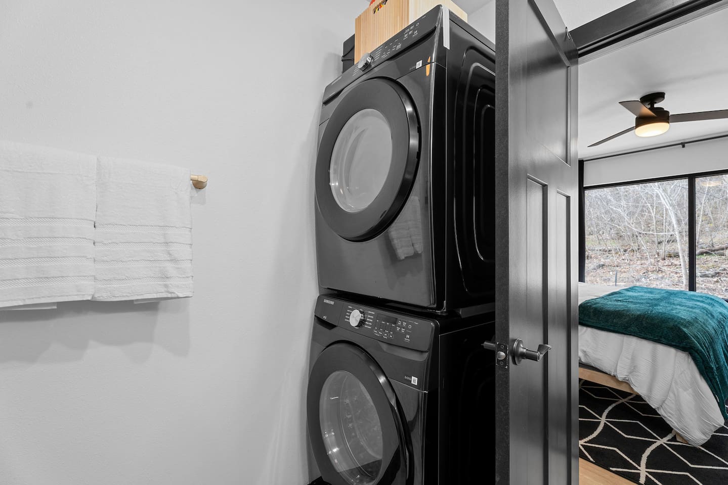 Laundry: Enjoy the convenience of full-size modern appliances available for your use!