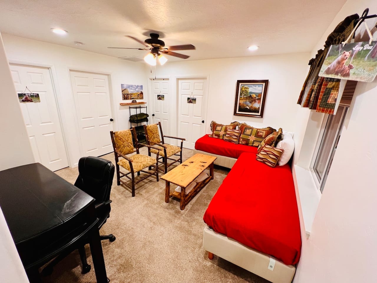 Lazy Daz is upstairs, away from the hussle and bussle with a desk area, fiber optic internet and a seating area to visit together.