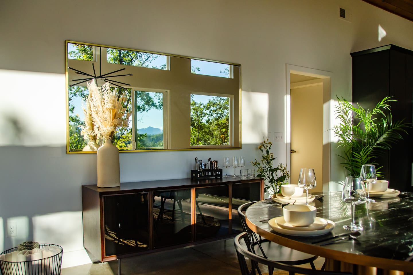 Dinning Room with a mountain view! 