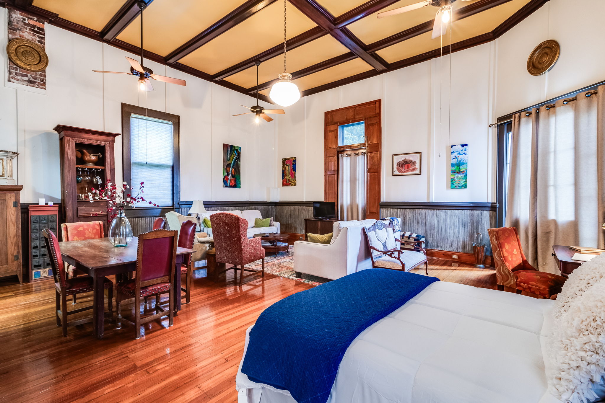 First Floor Queen Bed