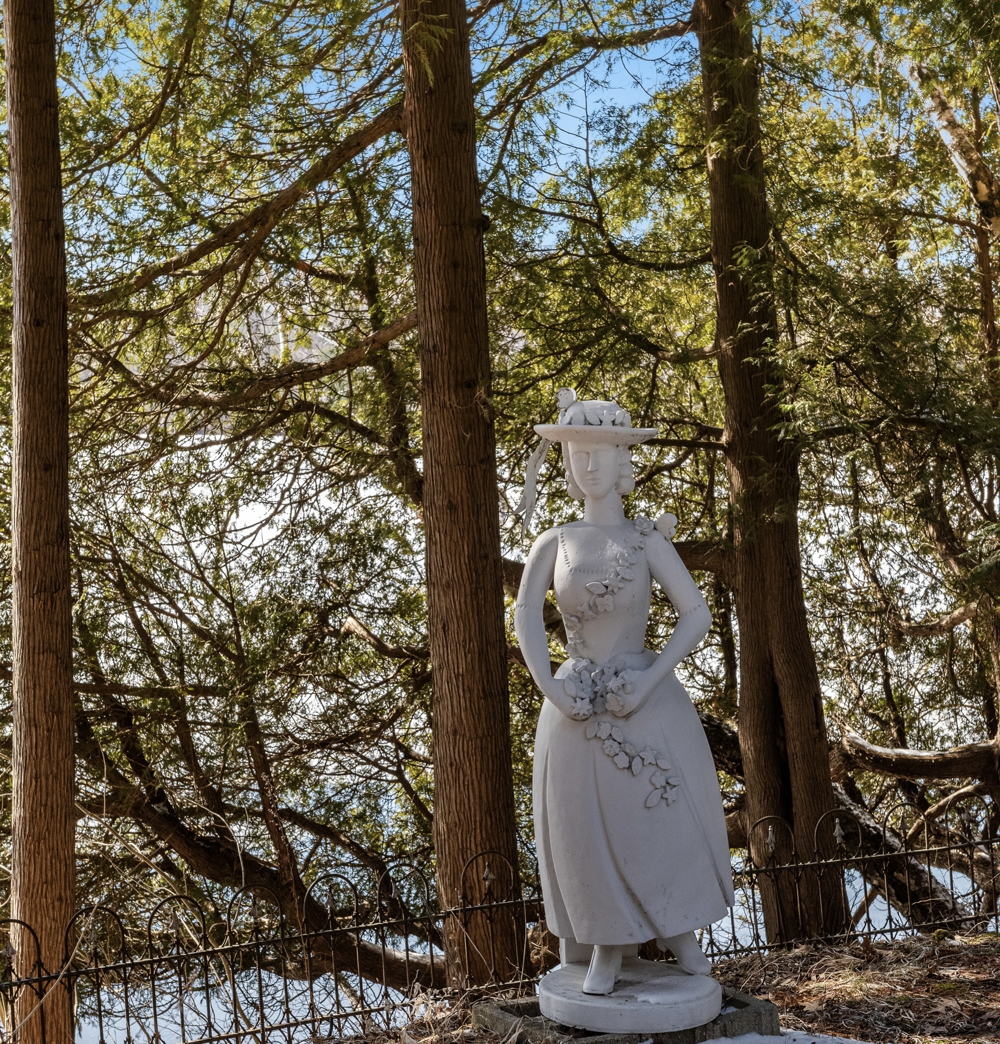 Quint outdoor decor as well. 