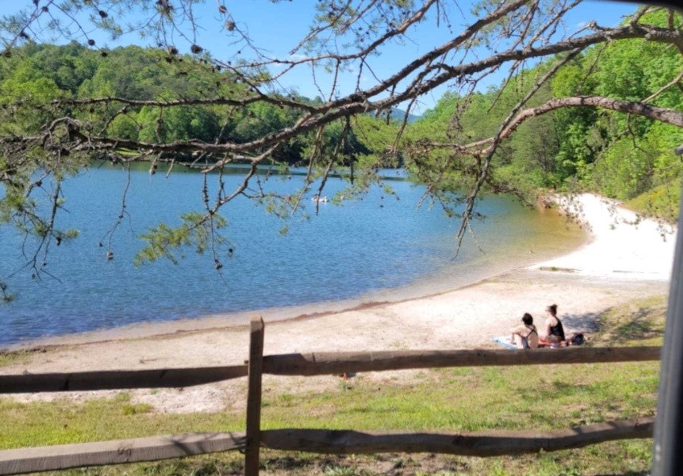 Beach, lake and river minutes from the cabin