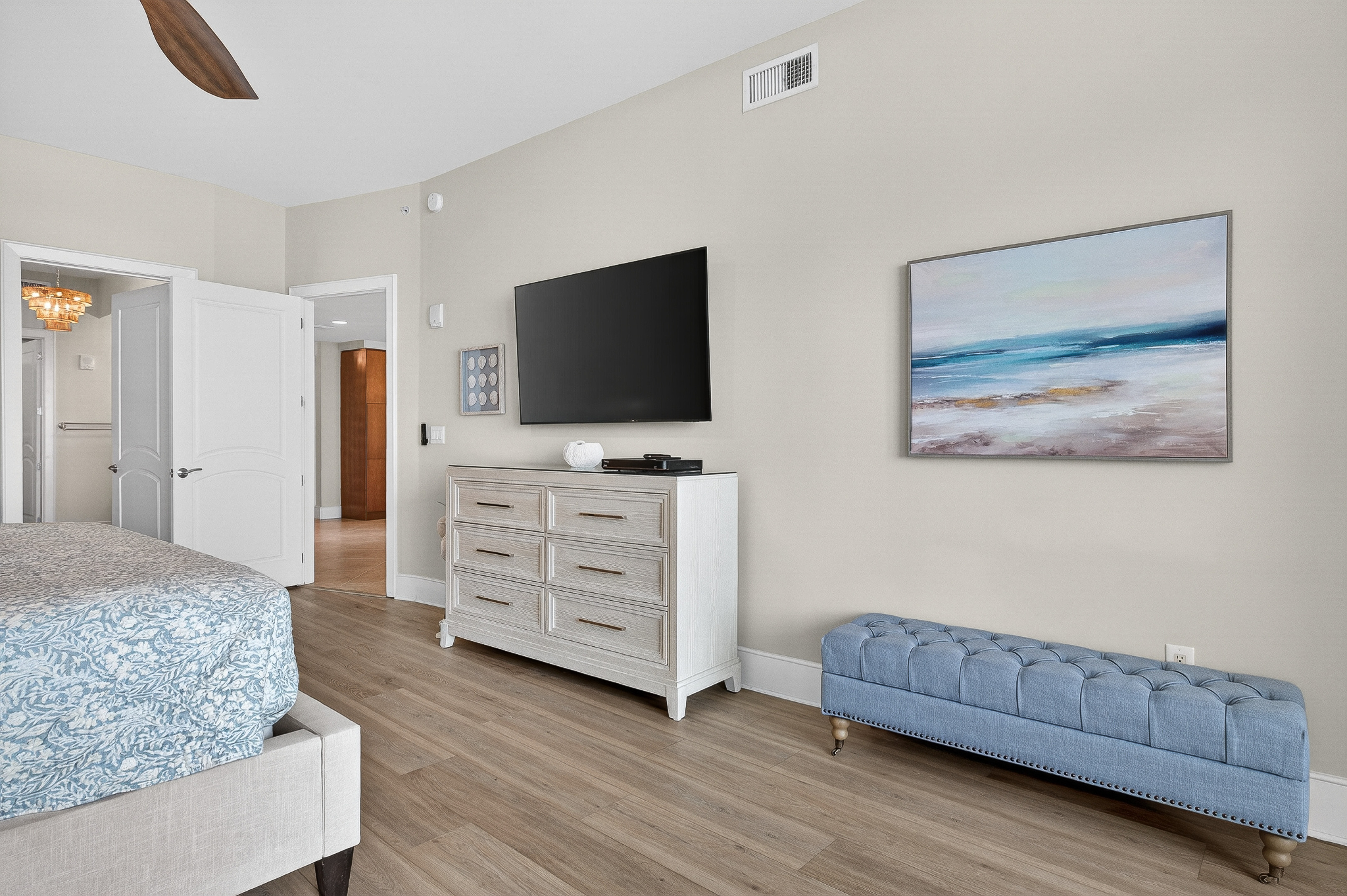 Master Bedroom, King