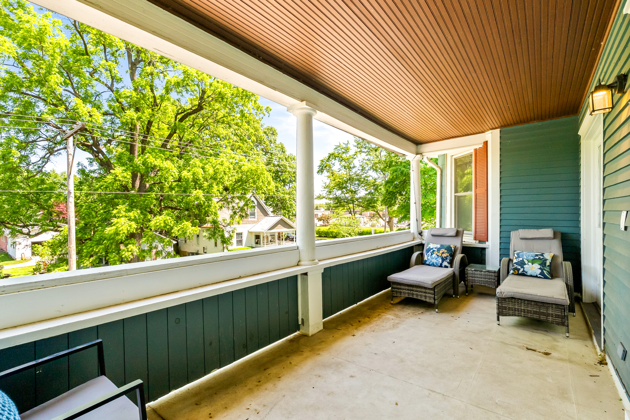 Wake up slowly. Enjoy your morning coffee or watch the sunset from the privacy of the second-story balcony deck—a quiet getaway within a getaway for larger groups.