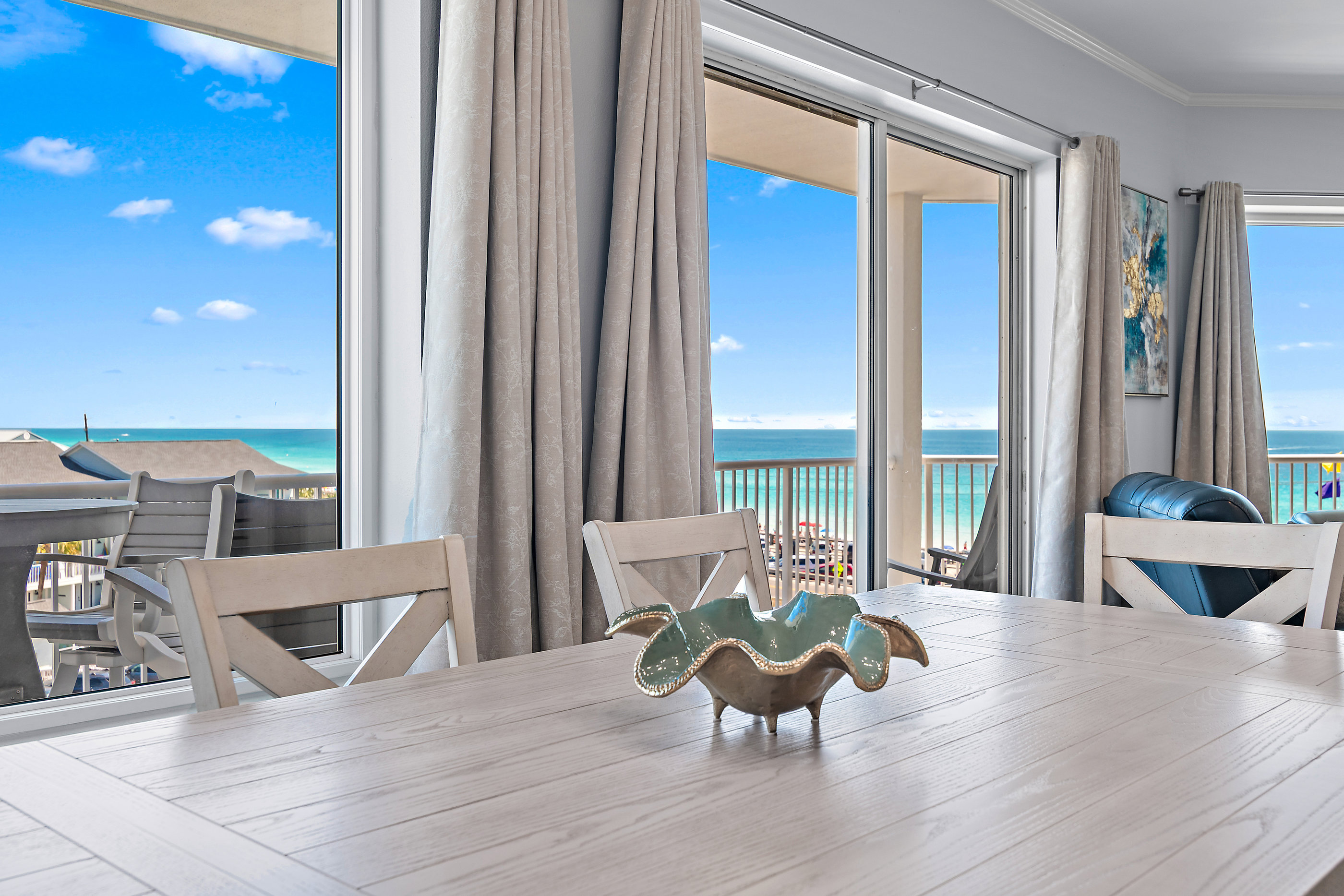 Dining area overlooking the Emerald Coast