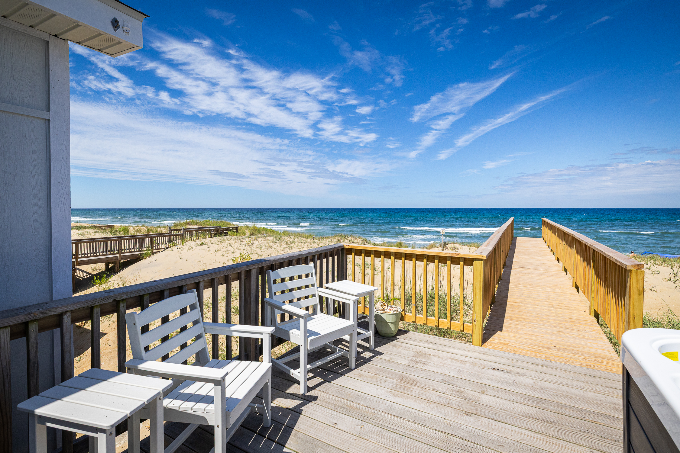 Lower Ocean Deck - View towards Walk to Beach
