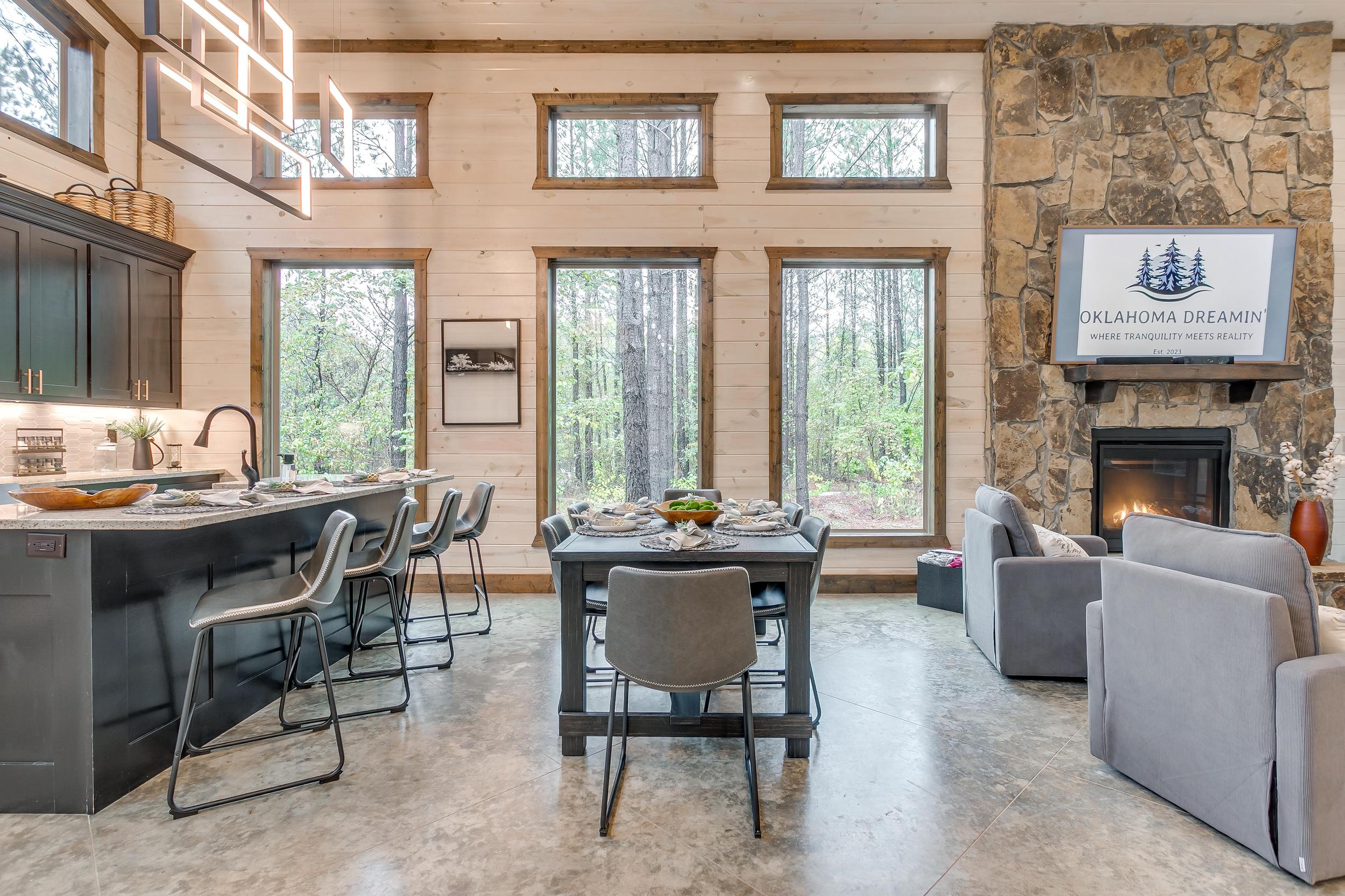 Open living/dining areas