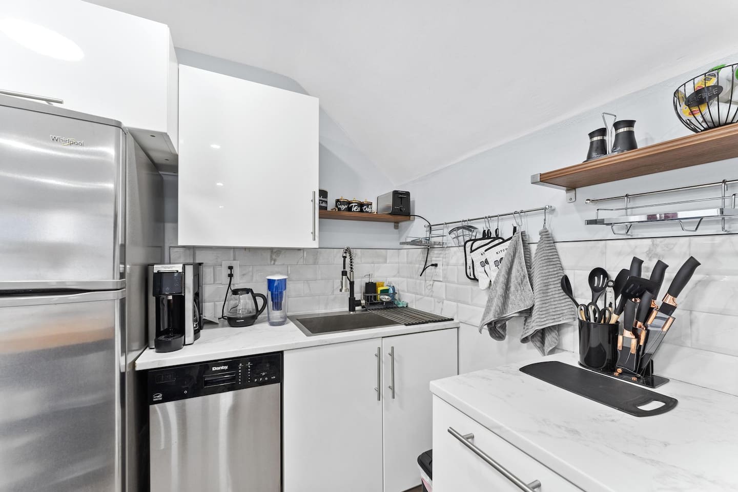 well equipped kitchen and appliances