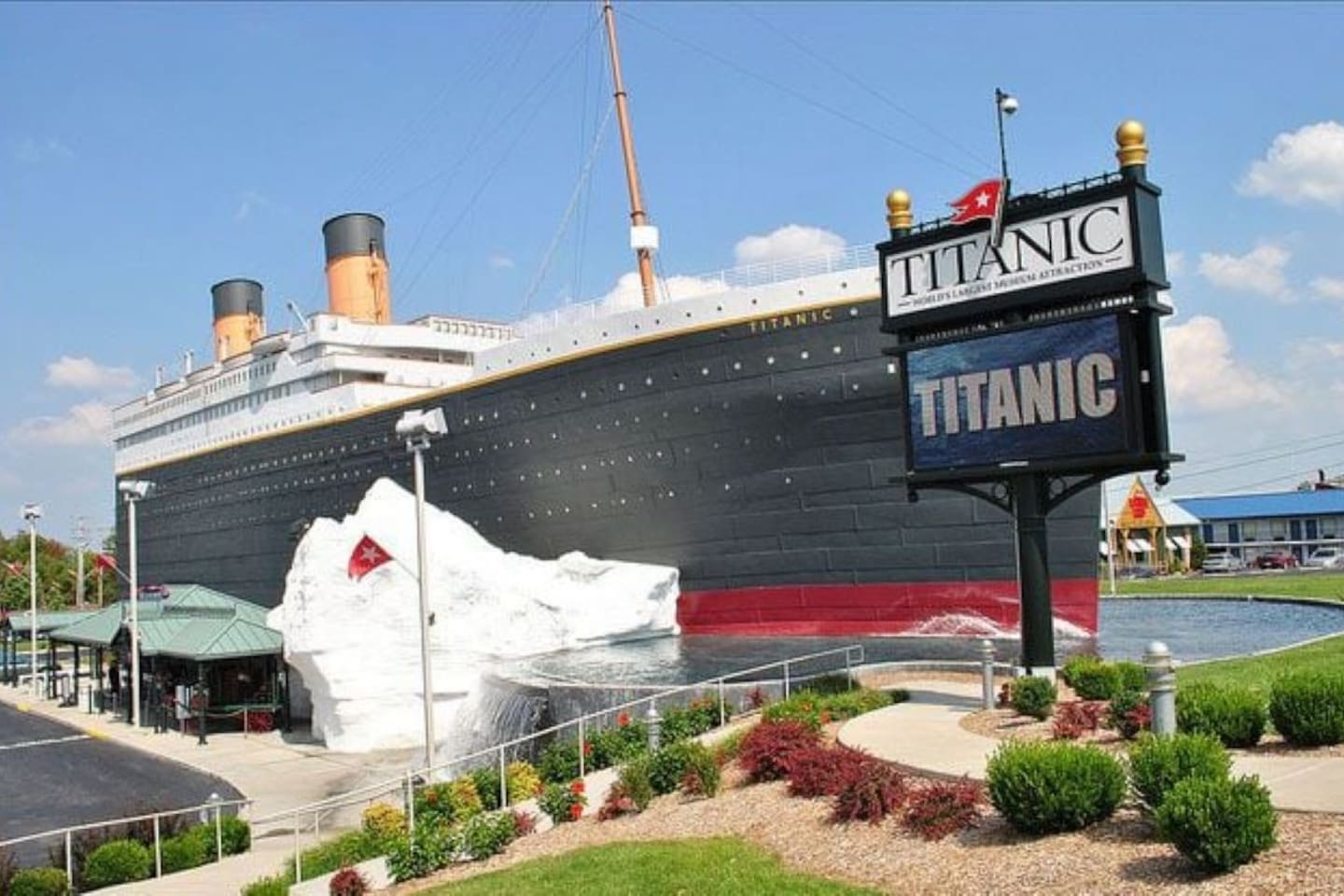 Titanic Attraction
