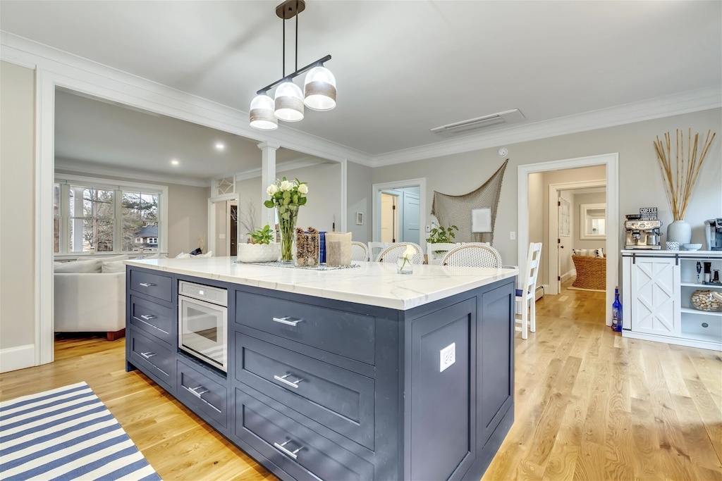 New home in Cape Porpoise center w/guest house! Coastline Vacation