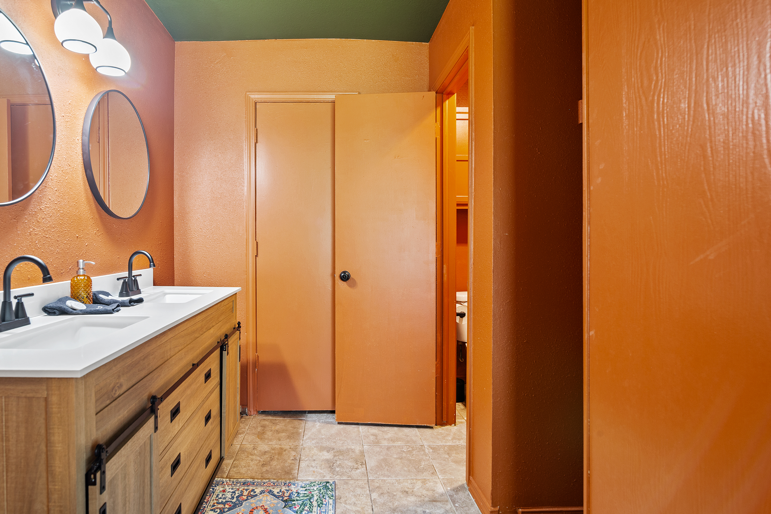 Bathroom 2