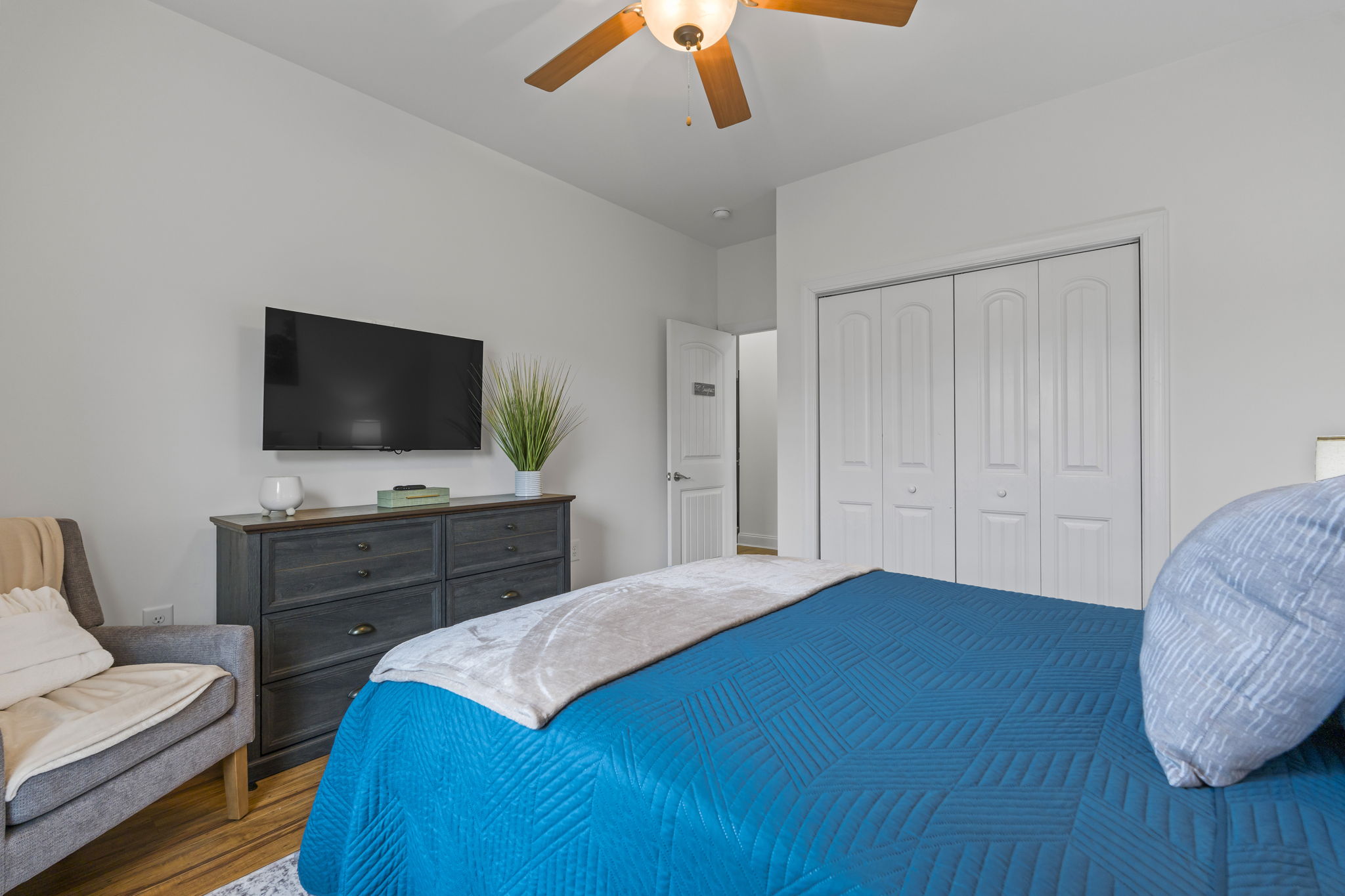 The TPC Sawgrass Room - downstairs Queen Bedroom.