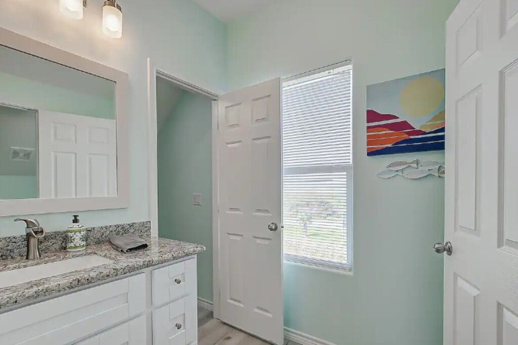 237174c7e7d94e179580a5441bead9e9 | Beachhouse | Texas | TX | Vacation Homes | Galveston | Crystal Beach | Kokomo | Breezy Days | Beachfront Elegance | Sunrise Serenity | Southern Sands Property Management, LLC