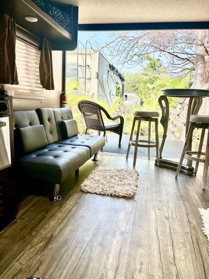 Dropped back wall for outside living.