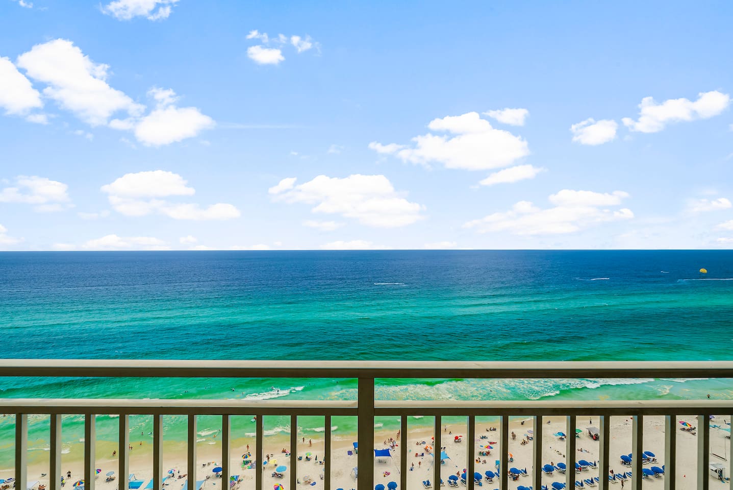 Take in stunning, unobstructed Gulf views from your private balcony—relax in the rocking chairs and watch the waves roll in. It’s the perfect spot for sunrise coffee or sunset wine.