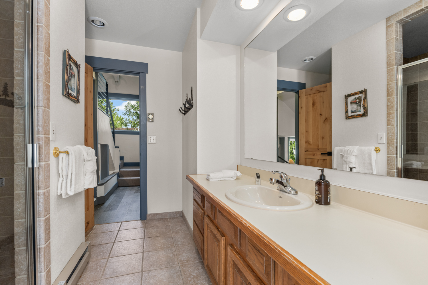 Mini Bathroom Tub | 2nd Level