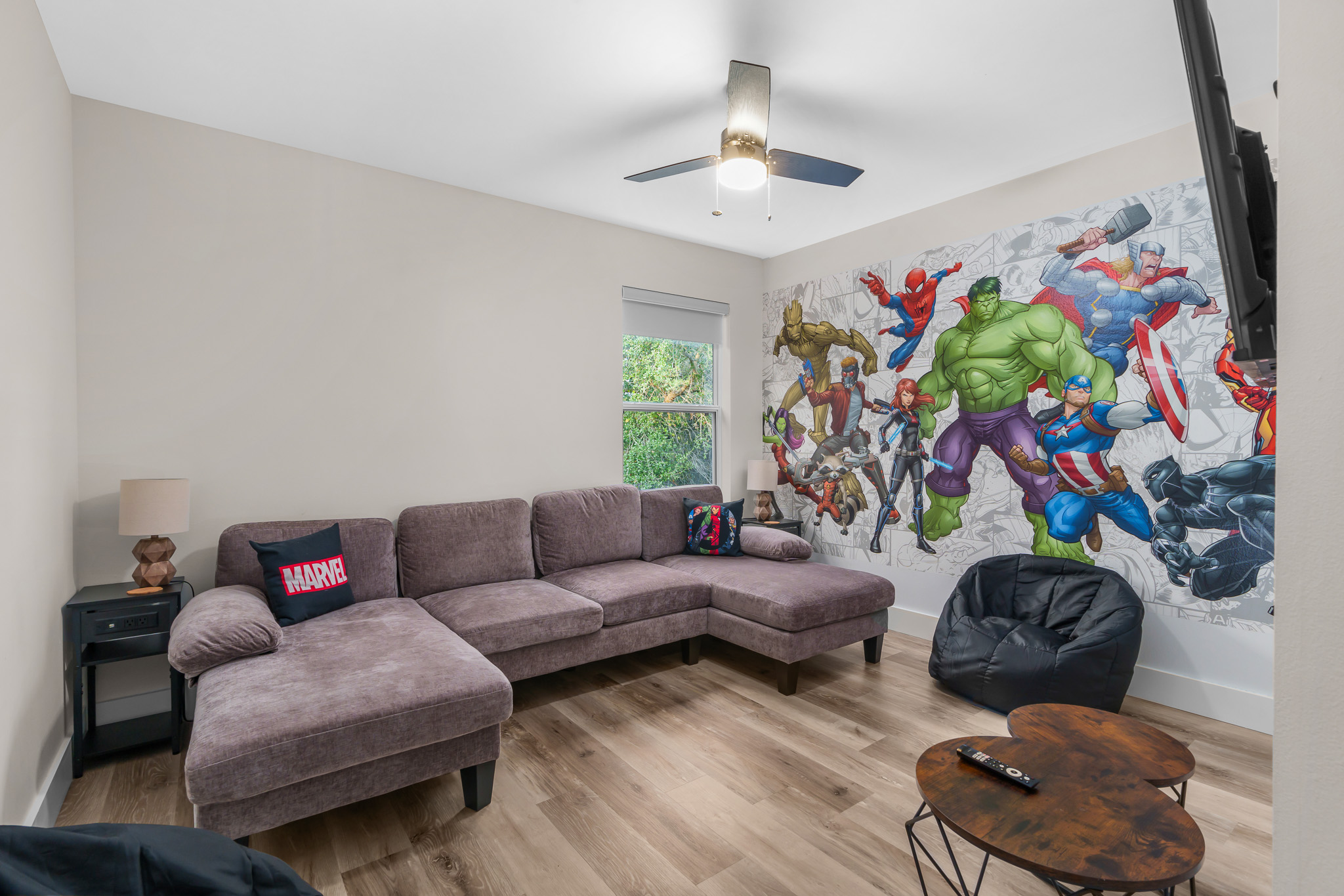 Movie Lounge
