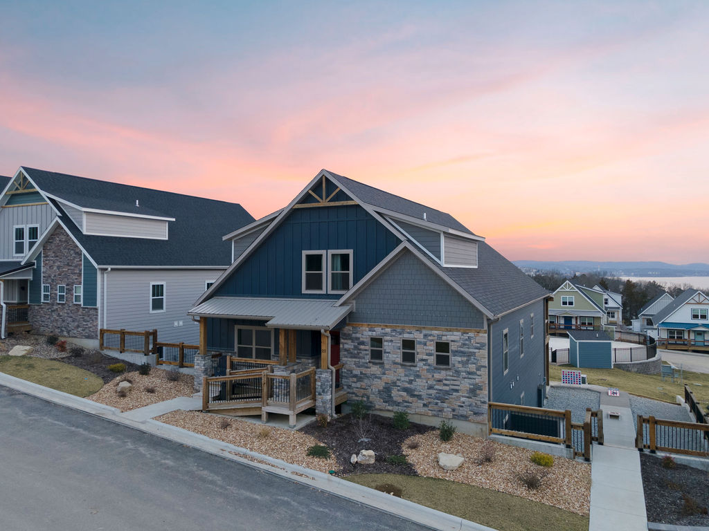 Right behind the outdoor community pool!