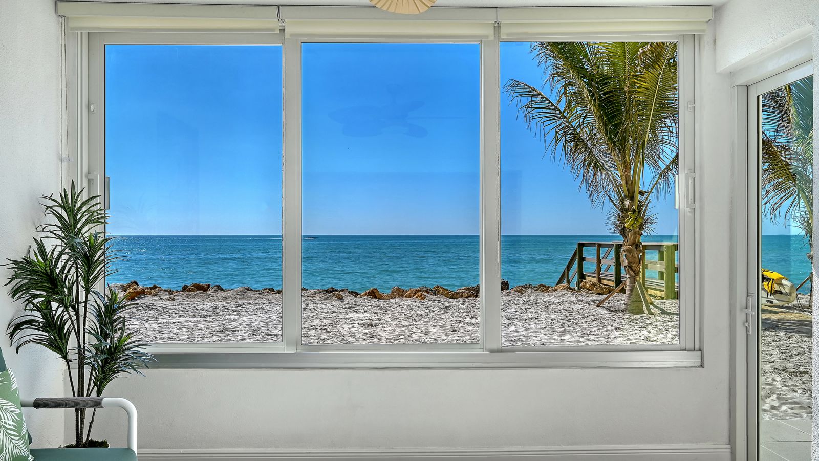 Close up view from Lanai of the Gulf