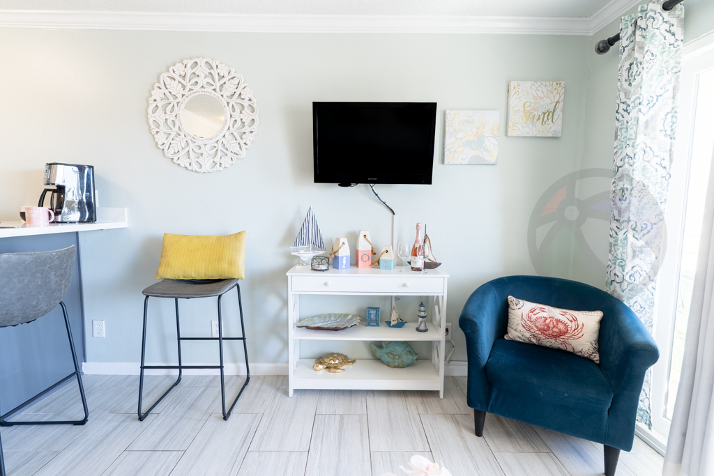 Entertainment wall