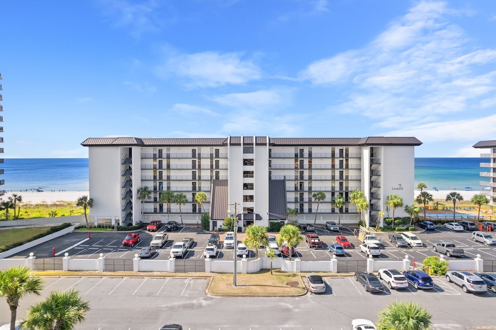 Private, gated community. Large parking lot for your water toys or camper.
