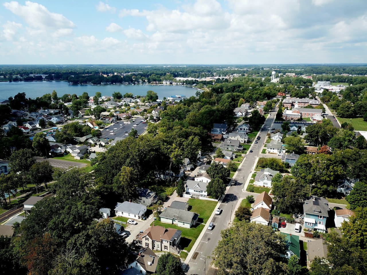 A .3 mile walk down the hill and you are in the charming Village of Winona where you can enjoy shopping, dining and all of the events the Village offers.