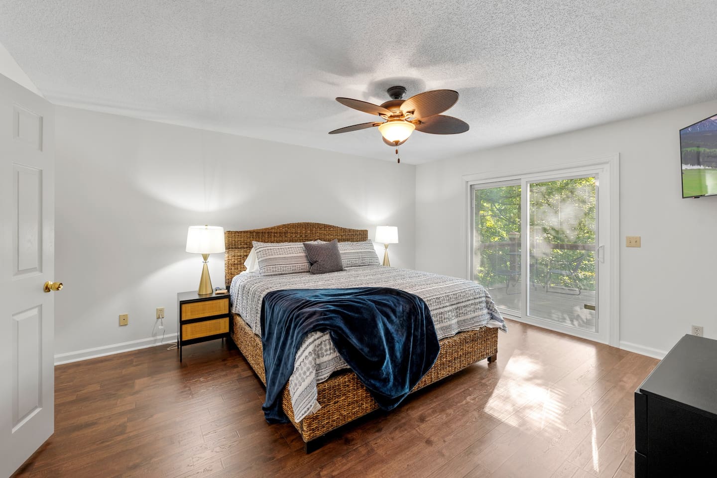 King Bedroom #1