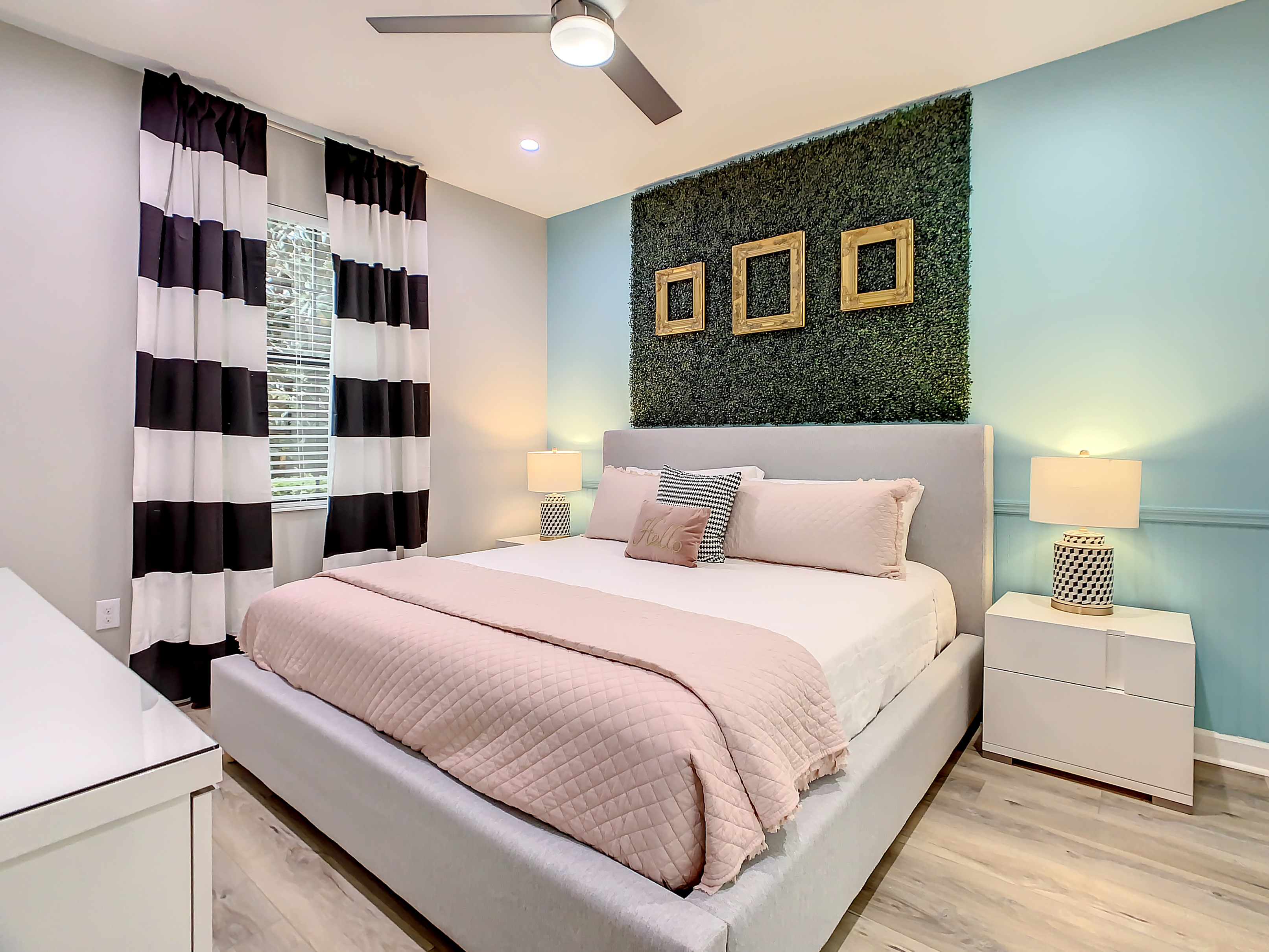 Master Suite 2- 1st Floor- Kind Bed