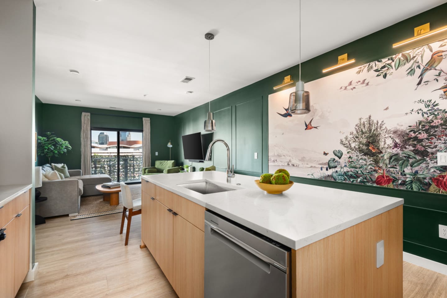 635_7th_Ave_S_306_reshoot_13