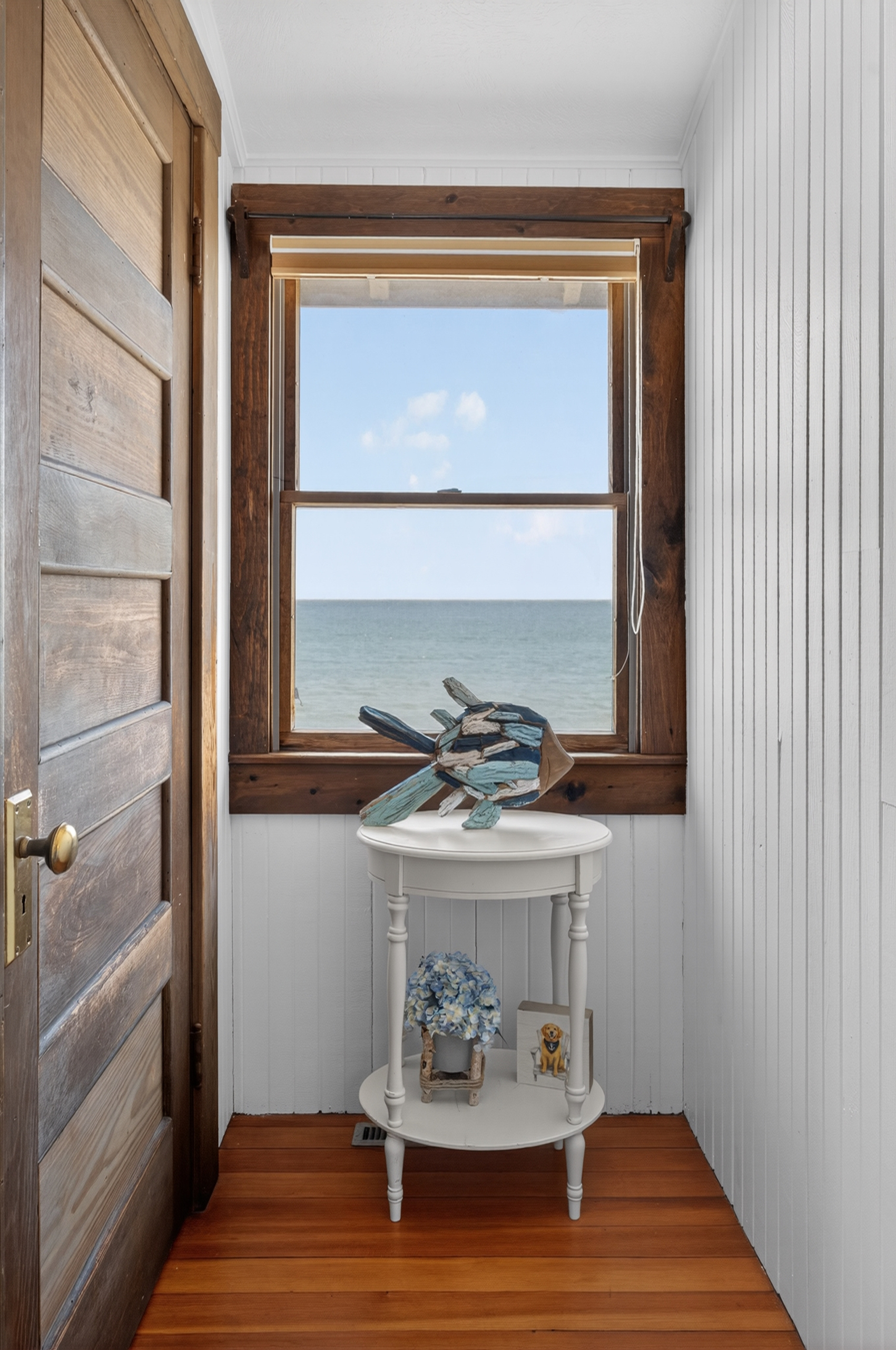 Wake up to beautiful ocean views from this peaceful 3rd bedroom!