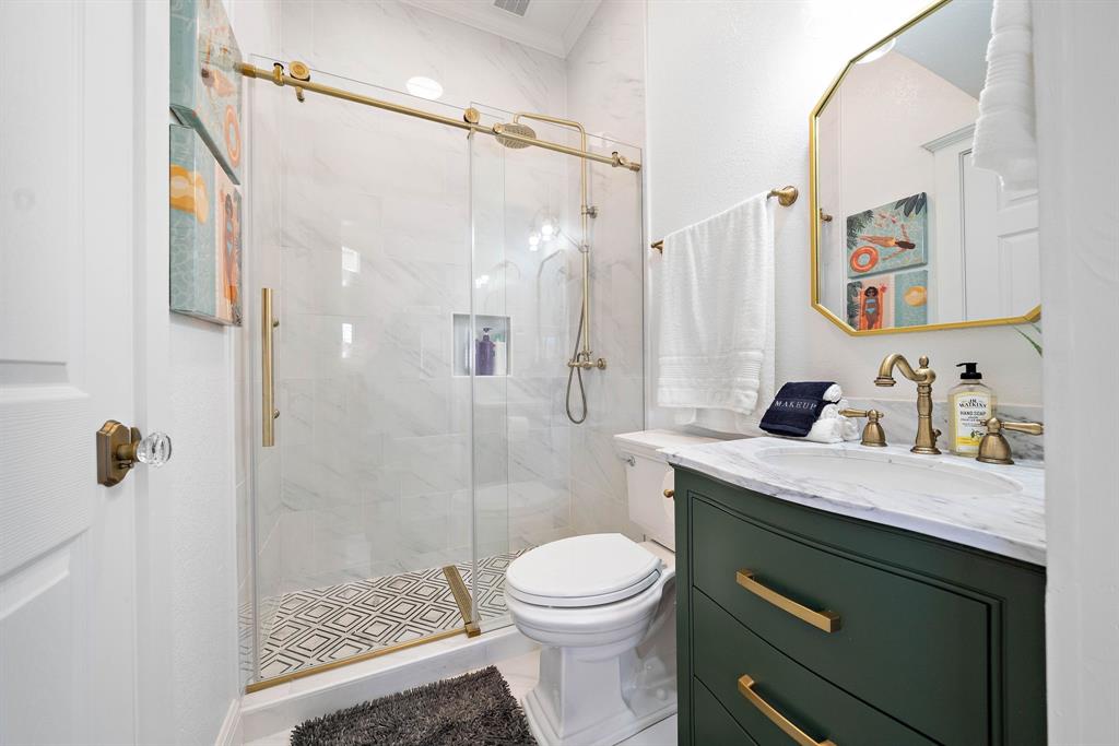 2568b4bf0d1b4781a98146087b93aff3 | Beachhouse | Texas | TX | Vacation Homes | Galveston | Crystal Beach | Kokomo | Breezy Days | Beachfront Elegance | Sunrise Serenity | Southern Sands Property Management, LLC