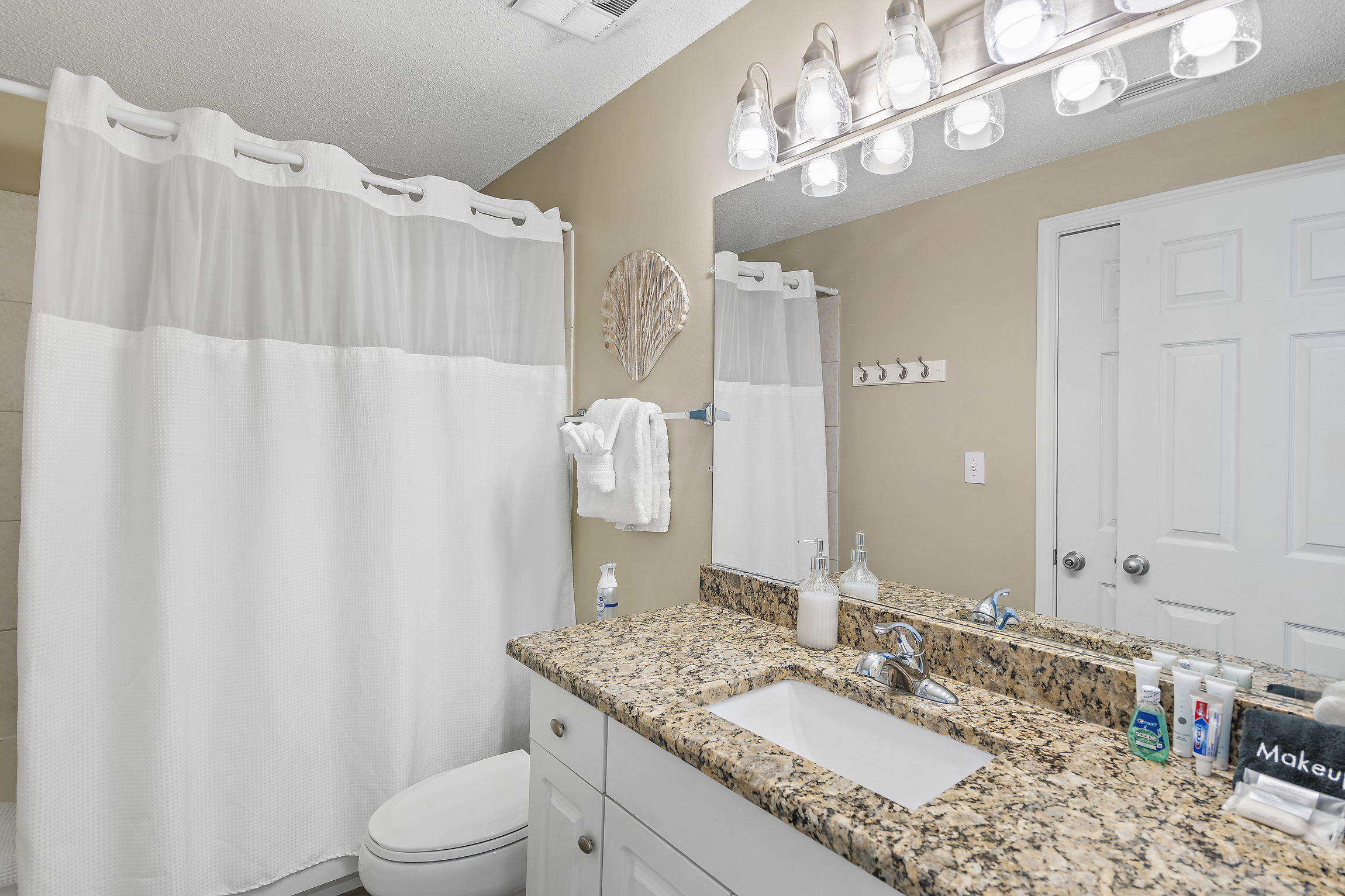 2nd Bathroom