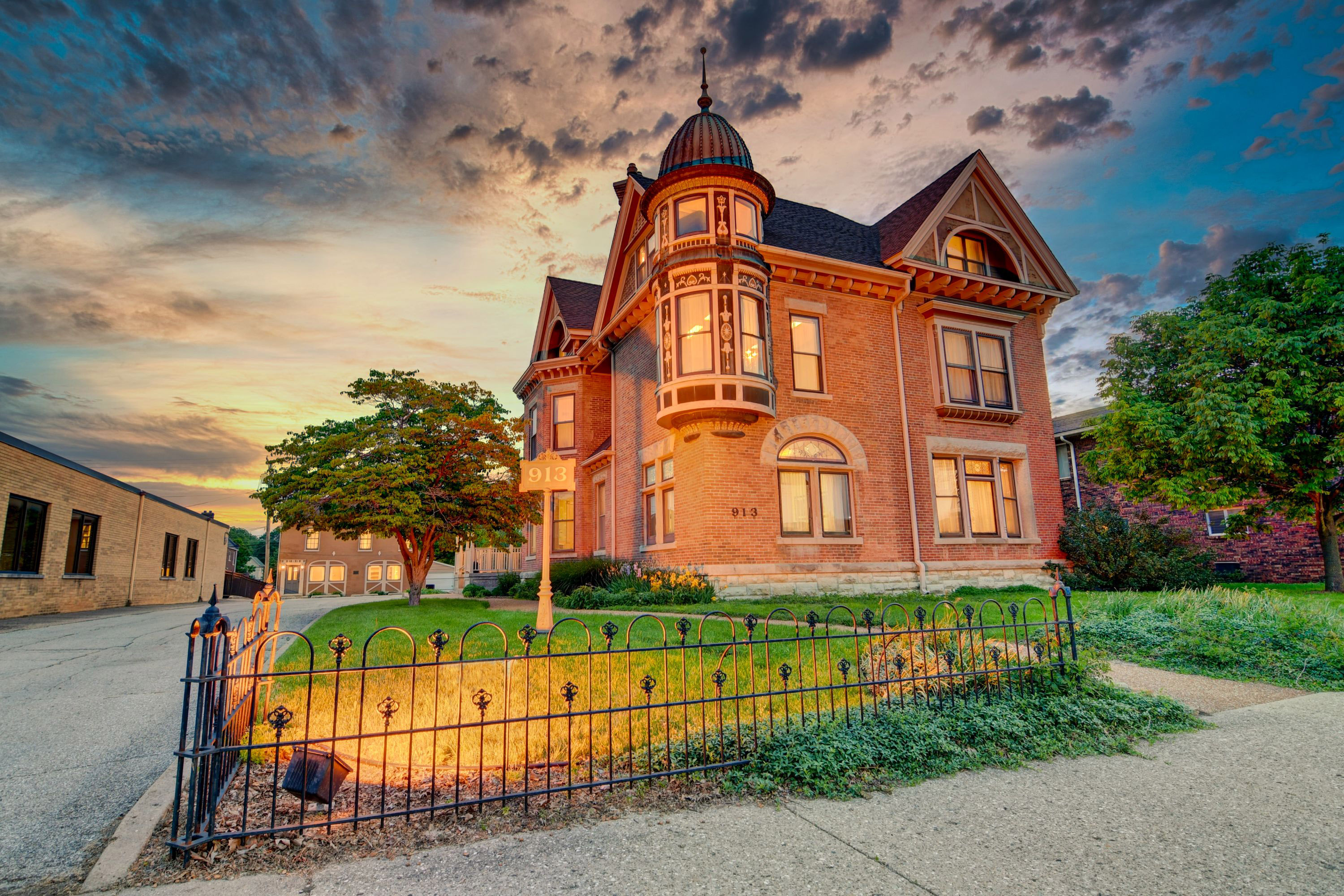 Bressmer Main House with Carriage House Behind