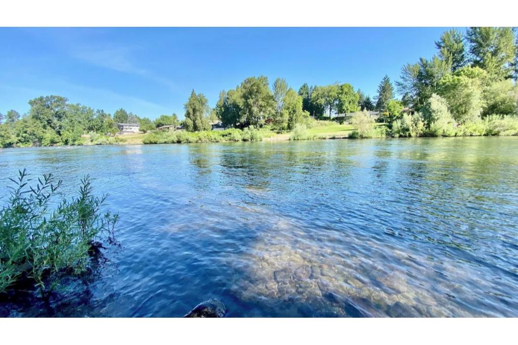 grants pass vacation home