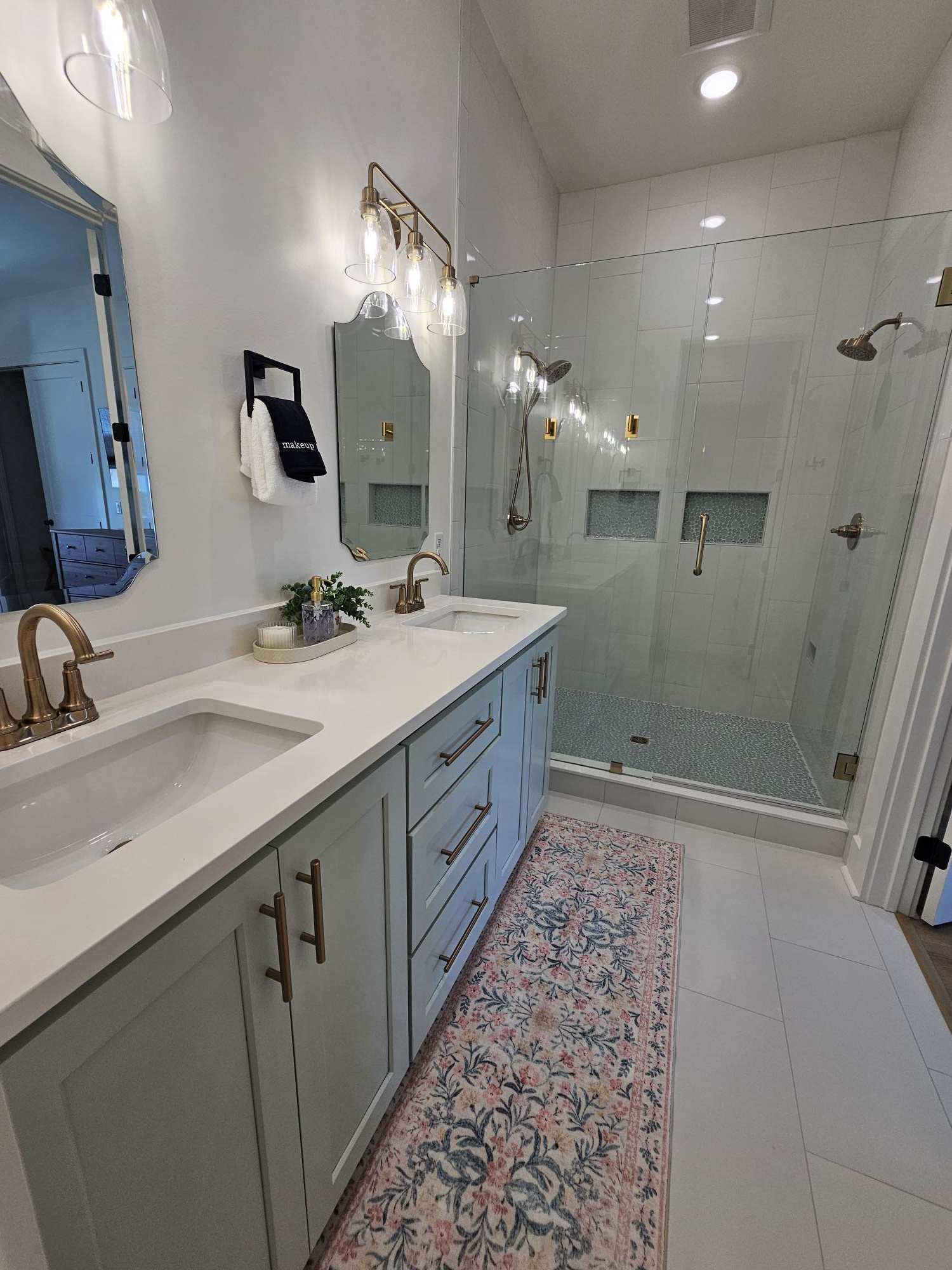 Ensuite