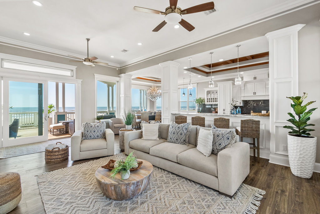 Views from every angle! Living room is open to the kitchen and dinning area