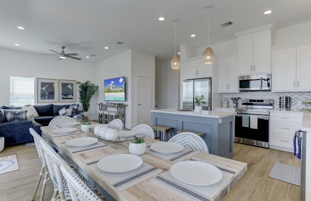 26036068f3a74771ba3a11f6e954220e | Beachhouse | Texas | TX | Vacation Homes | Galveston | Crystal Beach | Kokomo | Breezy Days | Beachfront Elegance | Sunrise Serenity | Southern Sands Property Management, LLC
