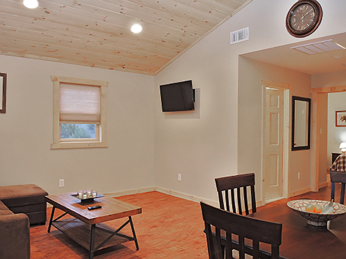 Open floor plan living/dining/kitchen
